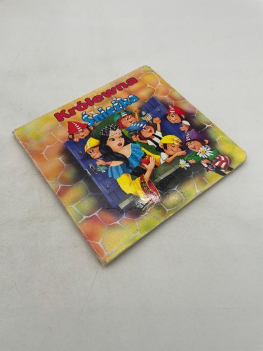 3d8384b328c124f5846116f1c92c8da6